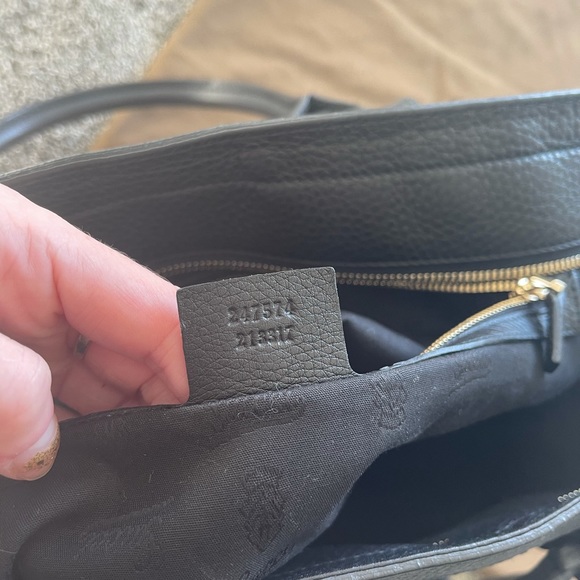 AUTHENTIC Gucci travel bag - Picture 7 of 15